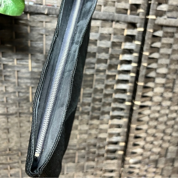 Vintage Corse AB black textured woven bag in black clutch - Picture 6 of 9